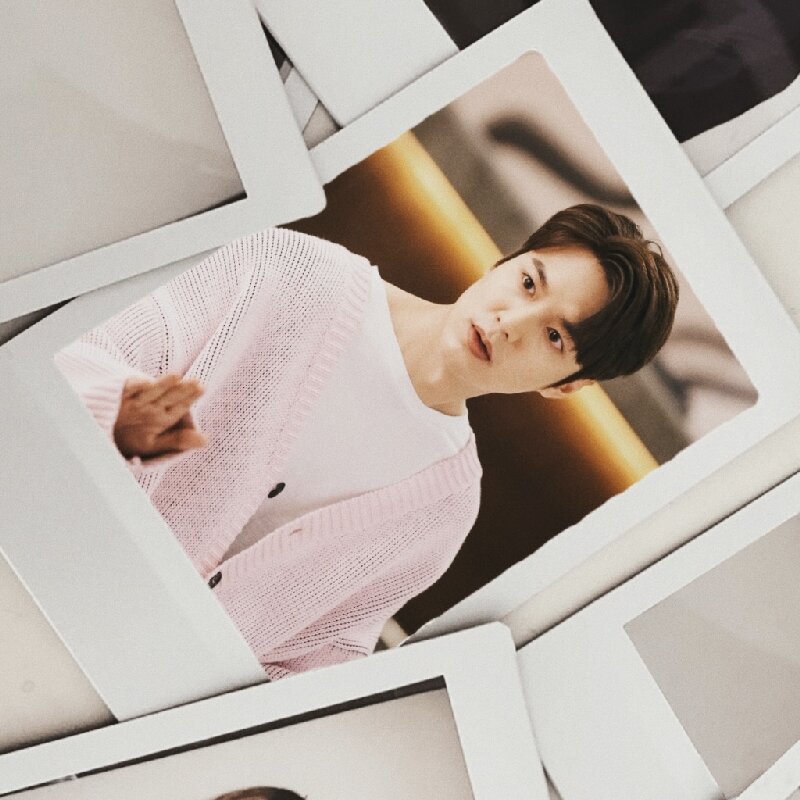 30/50PC Korean Idol Lee Minho  - Korean Lifestyle Magazine 리뷰 및 가격